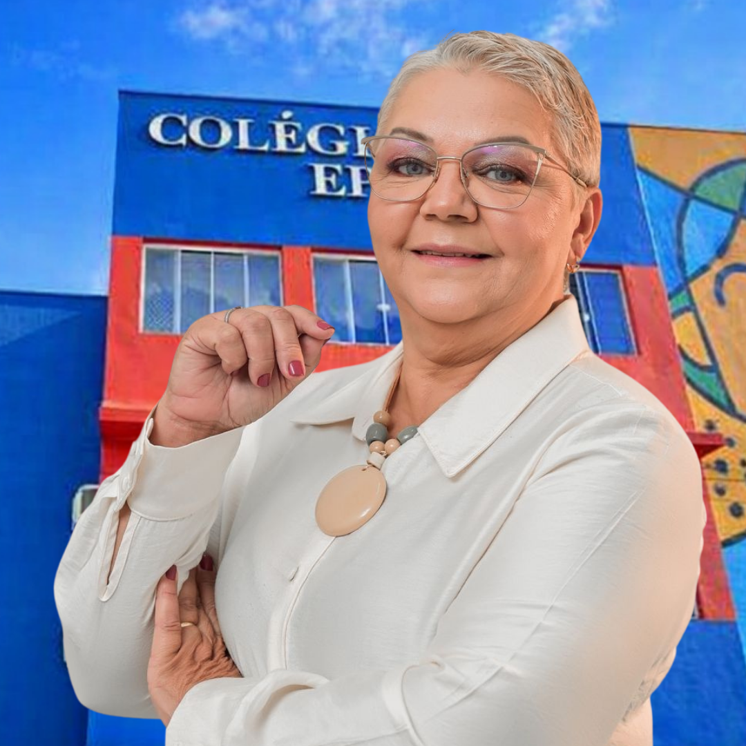Profª Marta Ribeiro - Diretora e Mantenedora